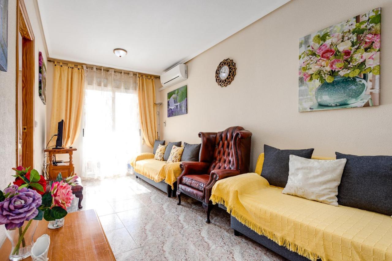 Apartament Caballero De Rodas Torrevieja Exteriér fotografie