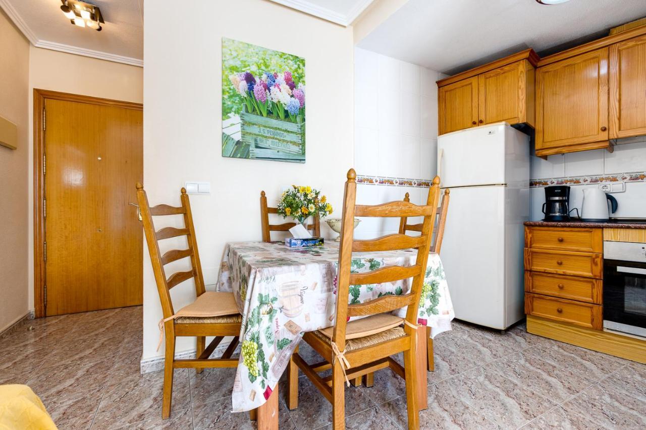 Apartament Caballero De Rodas Torrevieja Exteriér fotografie