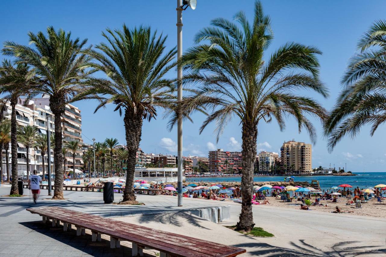 Apartament Caballero De Rodas Torrevieja Exteriér fotografie